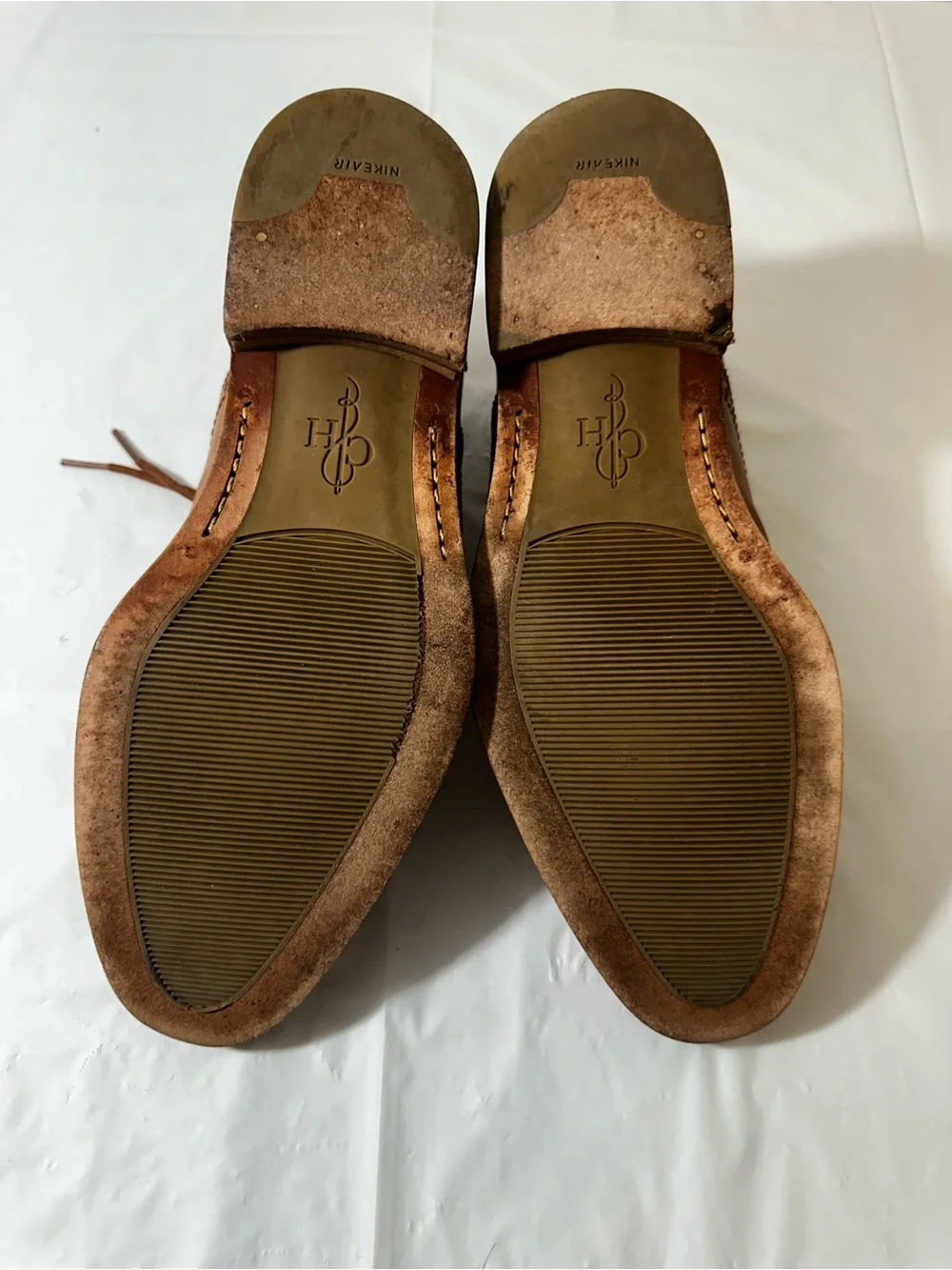 Cole Haan Men’s Tan Leather Wingtip Oxfords Size 9